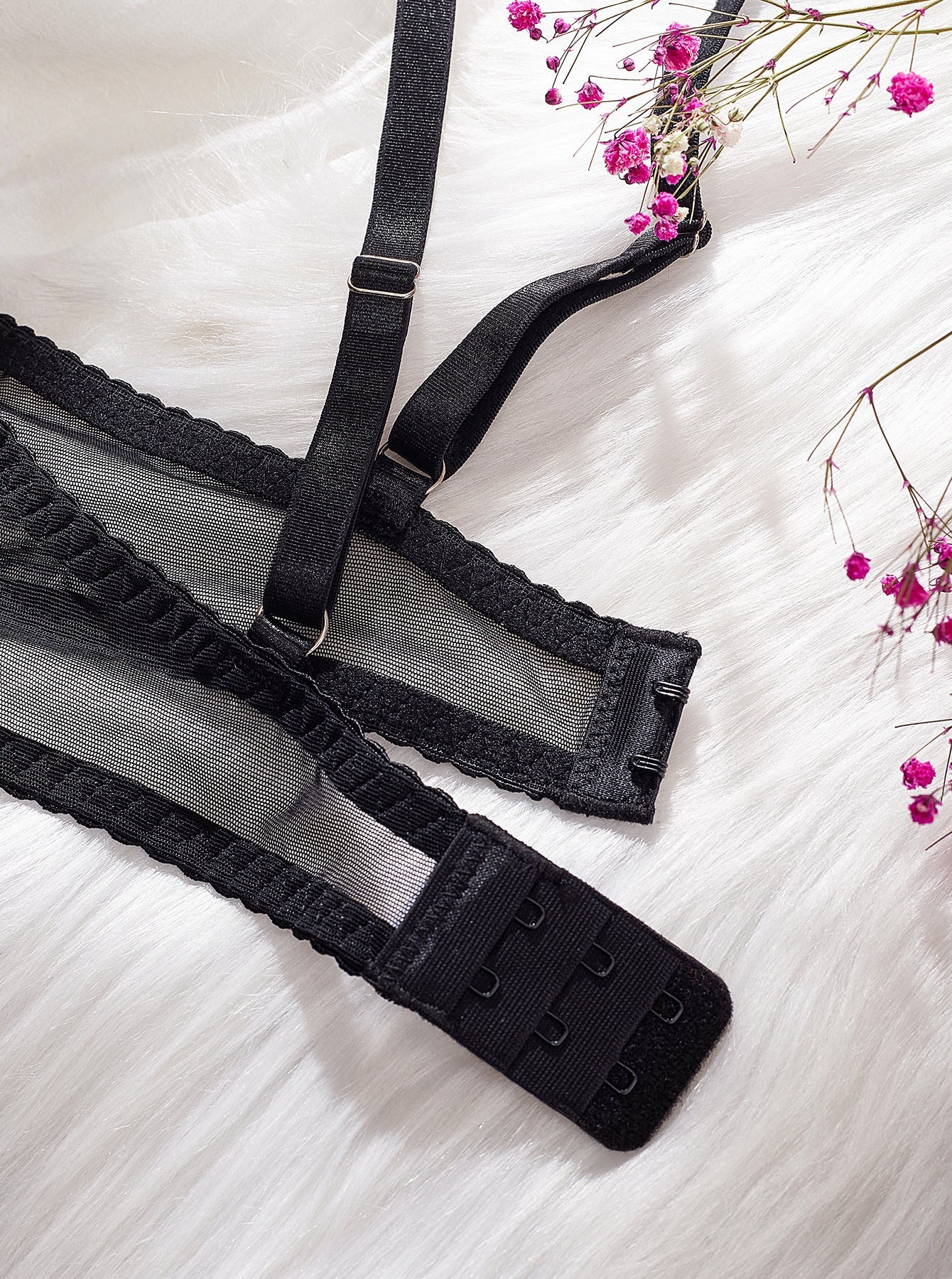 Iris Vros Lingerie